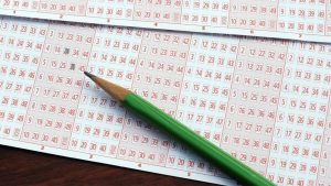 Winning the lottery with a lottery syndicate 